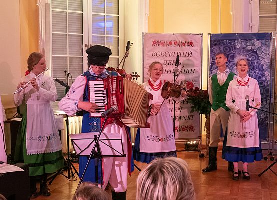 Światowe Święto Wyszywanki w