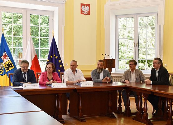 Rozmowy poprzedzające