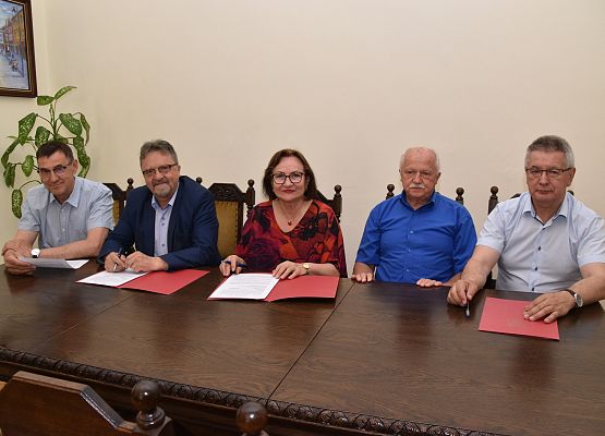 Podpisanie umowy z Gminą Nowa