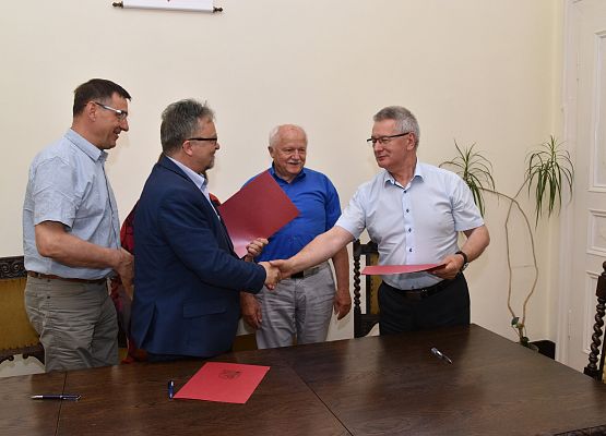 Podpisanie umowy z Gminą Nowa