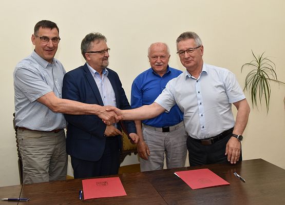 Podpisanie umowy z Gminą Nowa