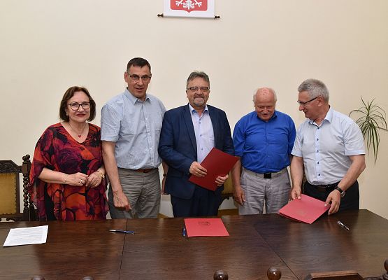 Podpisanie umowy z Gminą Nowa