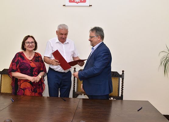 Podpisanie umowy z Gminą