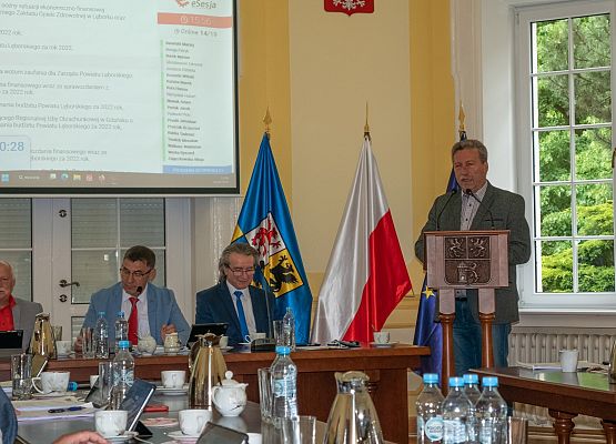 Dyskusja podczas sesji - radny