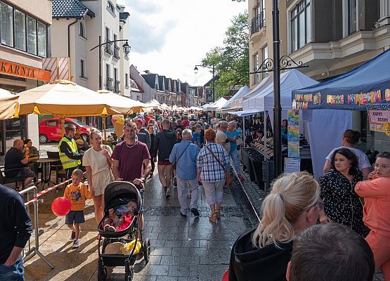 Jarmarkowe klimaty ulicy