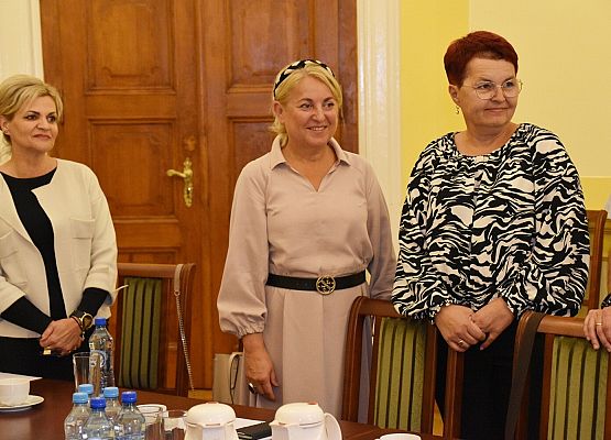 Awanse i gratulacje dla