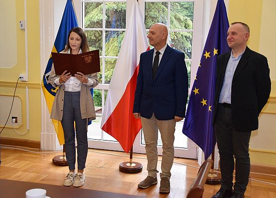 Awanse i gratulacje dla