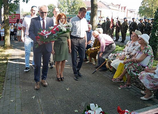 Składanie kwiatów pod