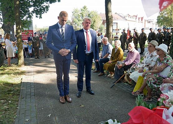 Składanie kwiatów pod