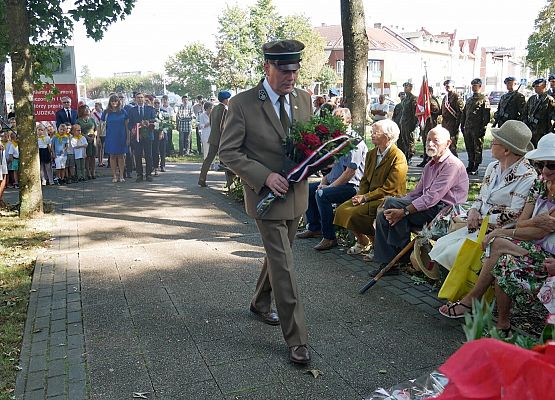 Składanie kwiatów pod