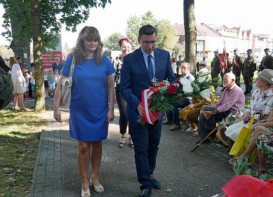 Składanie kwiatów pod