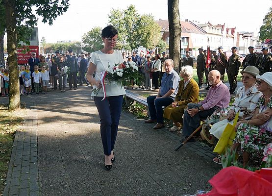 Składanie kwiatów pod