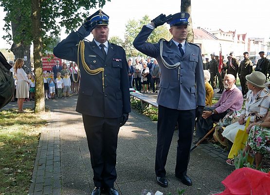 Składanie kwiatów pod