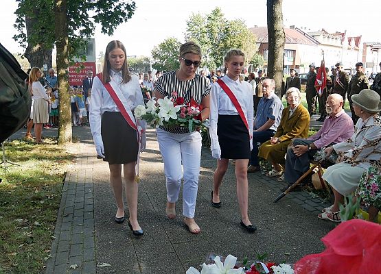 Składanie kwiatów pod