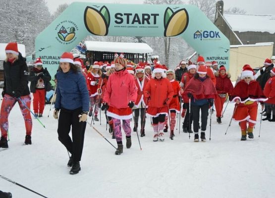 XI Mikołajkowe Nordic Walking