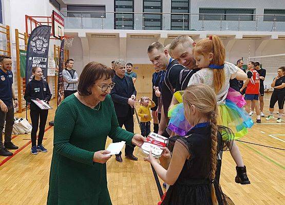 Finały rozgrywek XVI