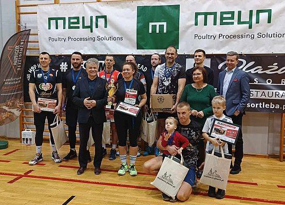 Finały rozgrywek XVI