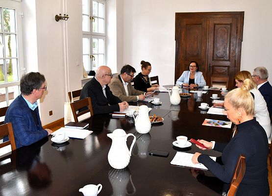 Obrody prowadzi starosta