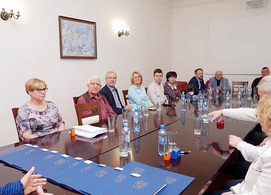 Podpisanie umów grantowych z