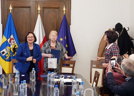 Podpisanie umów grantowych z