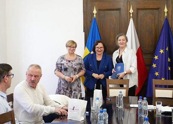 Podpisanie umów grantowych z