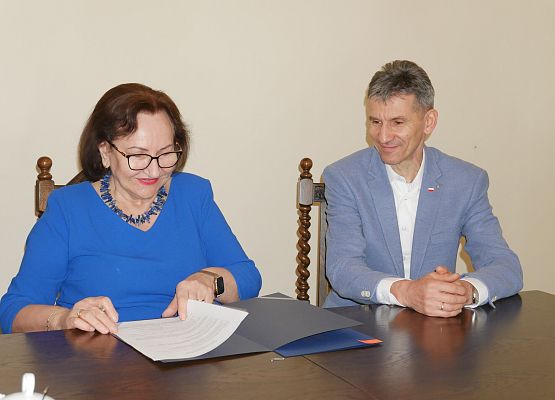 Podpisanie umów na promocję