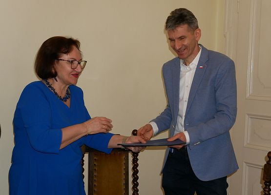 Podpisanie umów na promocję