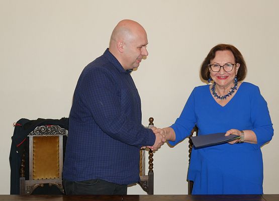 Podpisanie umów na promocję