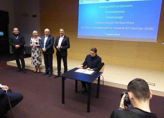 Uroczystość podpisania listu