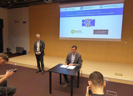 Uroczystość podpisania listu