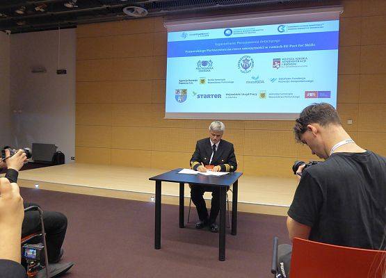 Uroczystość podpisania listu