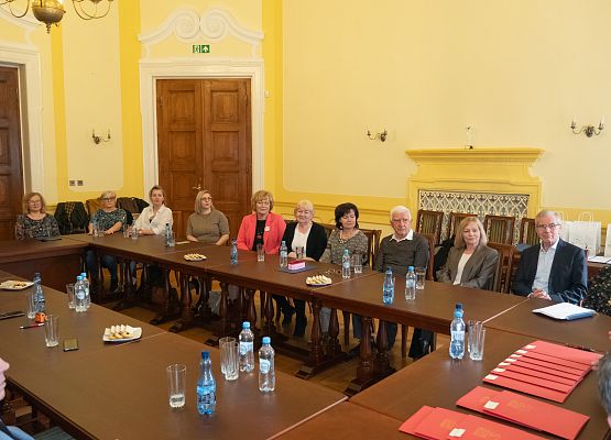 Uroczystość podpisania umów