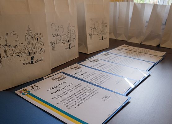 Uroczystość podpisania umów