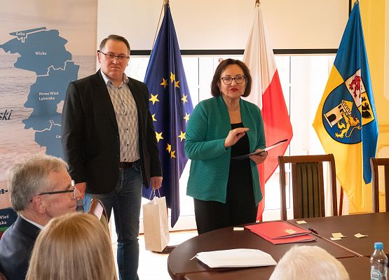 Uroczystość podpisania umów