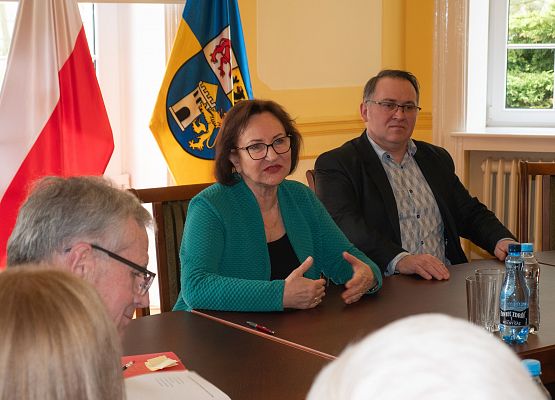 Uroczystość podpisania umów