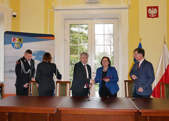 Podpisanie umowy na zakup