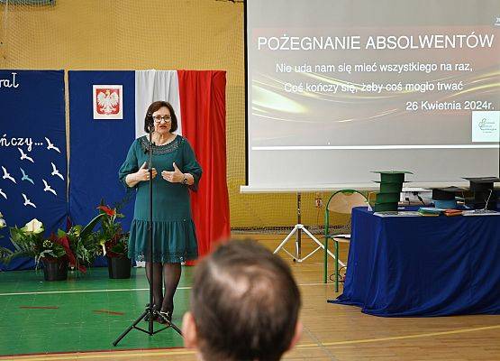 Pożegnanie absolwentów w PCE