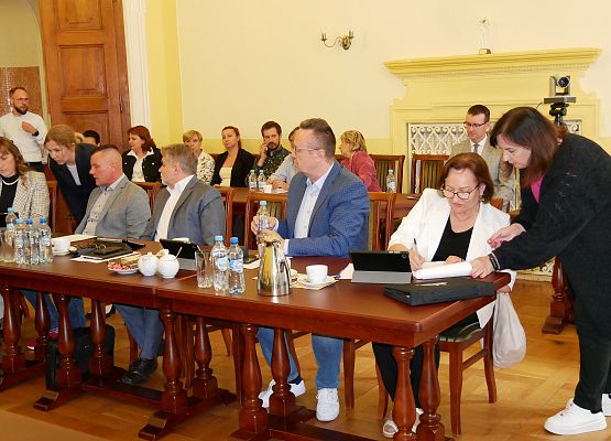 Obrady II sesji Rady Powiatu