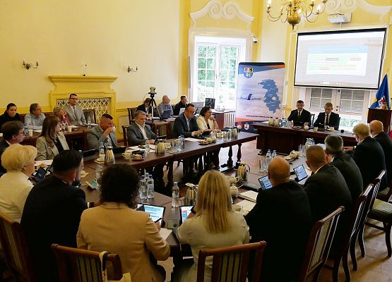 Obrady II sesji Rady Powiatu