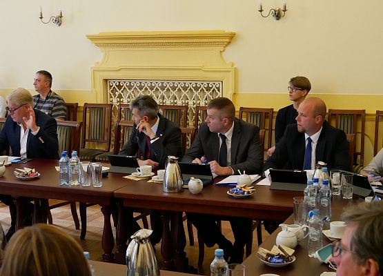 Obrady II sesji Rady Powiatu