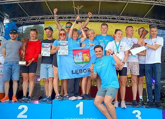 Podium imprezy z kompletem