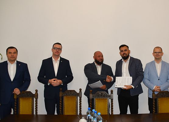 Podpisanie umowy z wykonawcą