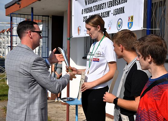 Wręczanie pucharów zwycięzcom