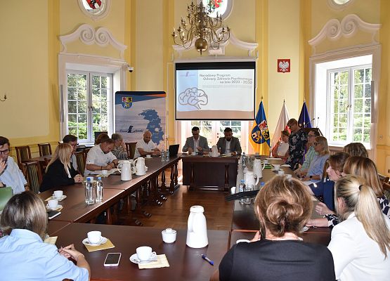 Pierwsze posiedzenie Lokalnego