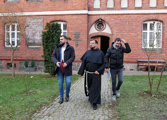 Podpisanie umowy na renowację