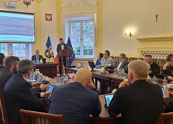 Obrady IX sesji Rady Powiatu