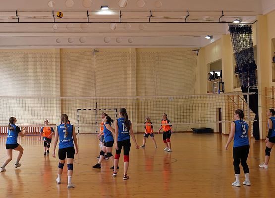 Żeńskie rozgrywki siatkarskiej