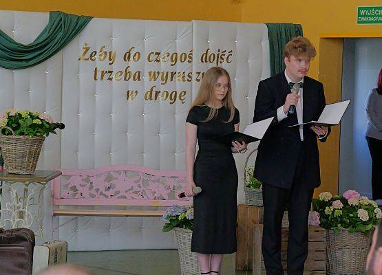 Pożegnanie absolwentów w