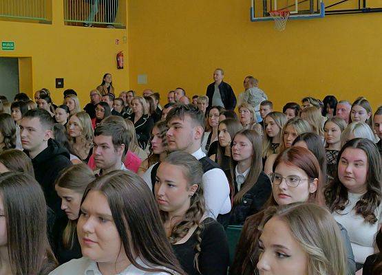 Pożegnanie absolwentów w