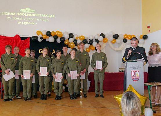 Pożegnanie absolwentów w LO 1